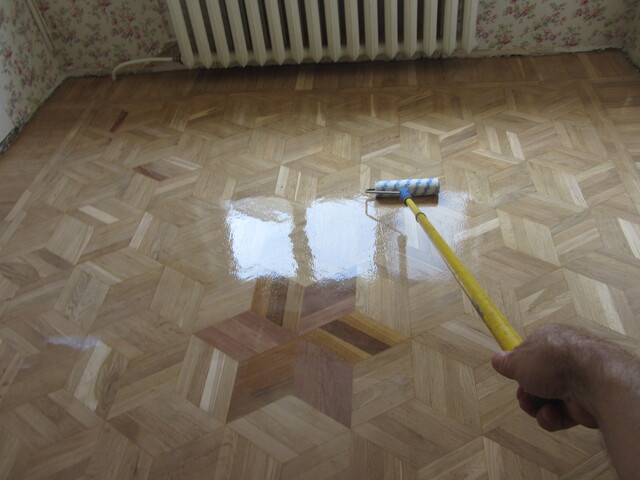 Лакування паркету Львів